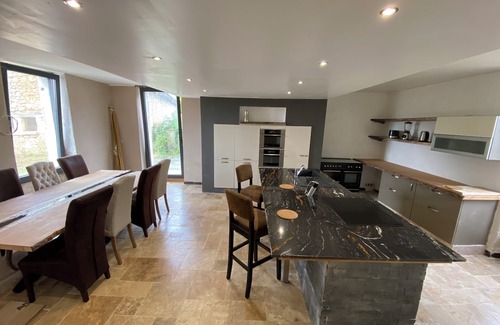 Chapdeuil Bed & Breakfast | 300m2 manor house, absolute serenity 1h30 from the ocean
