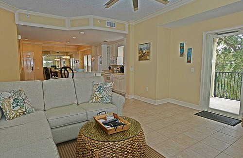 North Forest Beach Condo | 301 North Shore End Unit, No carpet, CLEAN, Wrap-around Balcony, Sept 1-6n avai