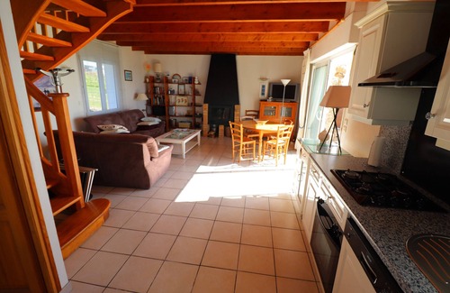 Plouhinec House | 303-villa Courlis. The Atlantic Ocean at the end of the garden