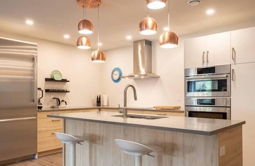 Wolfville House | 303 - Wolfville Luxury Apartment with 2 King Beds
