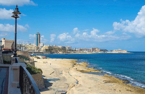 Sliema House | 309 m² House ∙ 6 bedrooms ∙ 14 guests