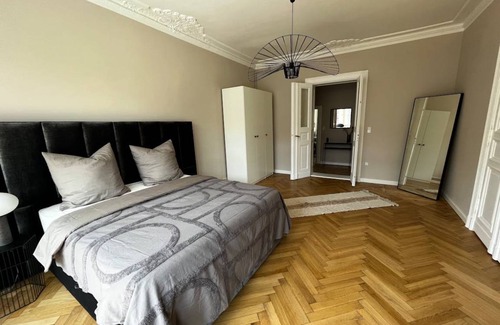 Friedrichshain-Kreuzberg Resort | 31 m² Private room ∙ 1 bedroom ∙ 1 guest