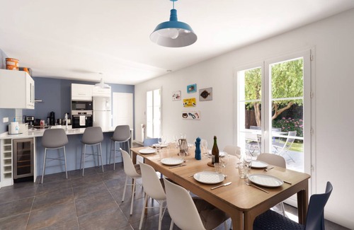 Villers-sur-Mer House | 310 m² House ∙ 5 bedrooms ∙ 10 guests