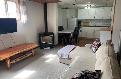 Jasper Apartment | 316 Patricia Street Accommodation