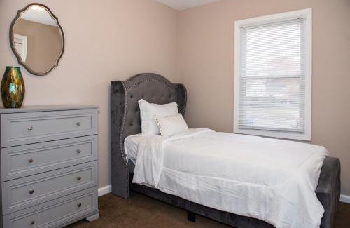 Newport News House | 318 Perfect for families