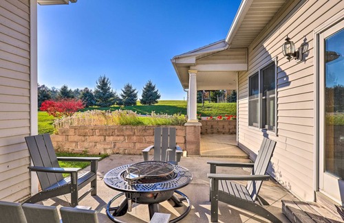 Romulus House | 319 m² House ∙ 4 bedrooms ∙ 10 guests