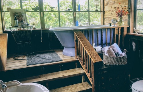 Palestine Bed & Breakfast | 32 Acres of Lush Gardens with Private Cottage. Go on a Texas Foodie Adventure!