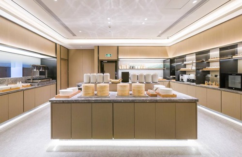 Huarong District Hotel | 32 m² Hotel ∙ 2 guests