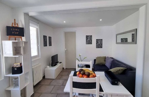 La Demi-Lune House | 32 m² House ∙ 1 bedroom ∙ 3 guests