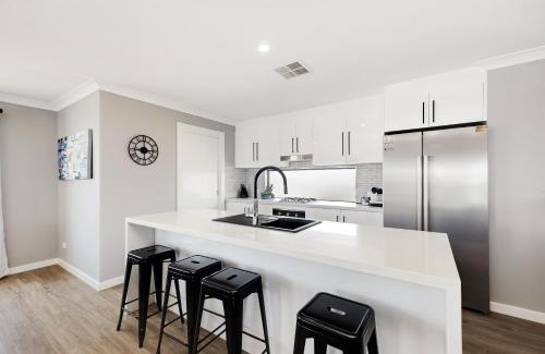 Seymour House | 33 Jefferson Court, Wellington East