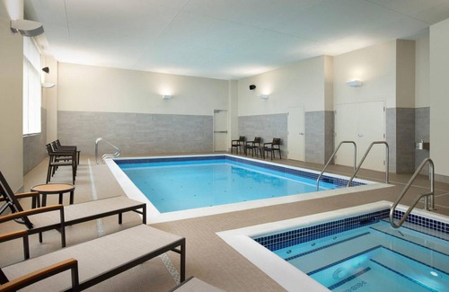 Regional District of Nanaimo Hotel | 33 m² Hotel ∙ 127 guests