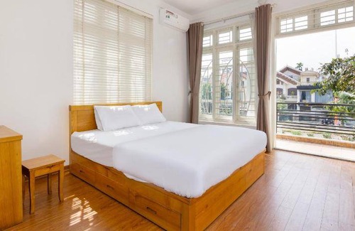 Nhat Tan Villa | 330 m² Villa ∙ 5 bedrooms ∙ 10 guests