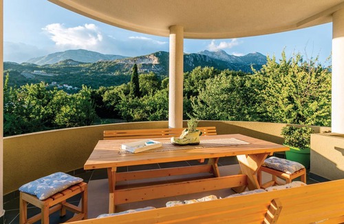 Herceg Novi Apartment | 338 m² Apartment ∙ 4 bedrooms ∙ 8 guests
