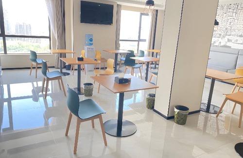 Yanjiang District Hotel | 35 m² Hotel ∙ 3 guests