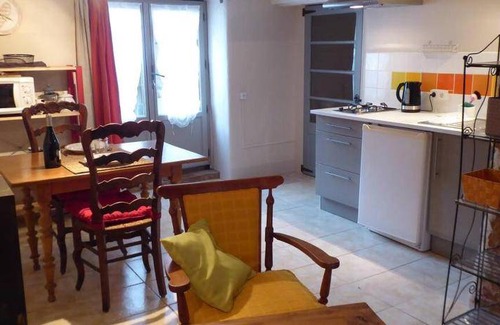 Chissey-les-Macon House | 35 m² House ∙ 1 bedroom ∙ 2 guests