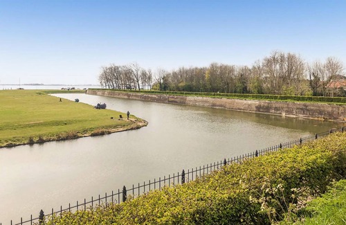 Municipality of Hellevoetsluis Boat Rental | 35 m² Houseboat ∙ 2 bedrooms ∙ 4 guests