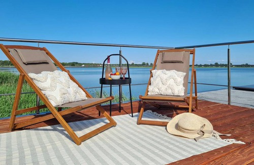Mielno Boat Rental | 35 m² Houseboat ∙ 2 bedrooms ∙ 4 guests