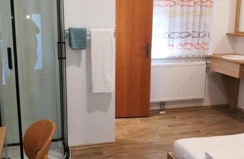 Eltendorf House | 35 m² Motel ∙ 2 bedrooms ∙ 4 guests