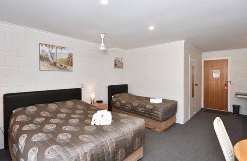 Inglewood Hotel | 35 m² Motel ∙ 5 guests