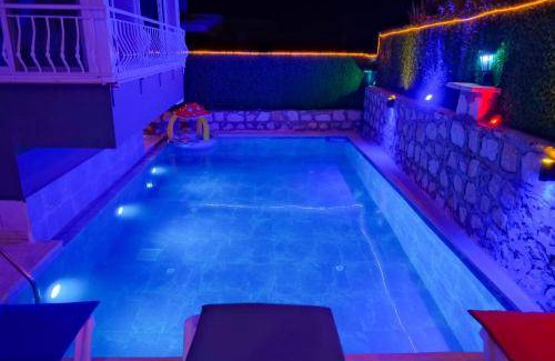 Demre Villa | 350 m² Villa ∙ 3 bedrooms ∙ 8 guests