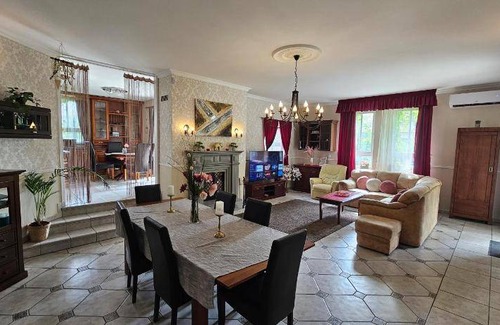 District XXII Villa | 350 m² Villa ∙ 4 bedrooms ∙ 10 guests