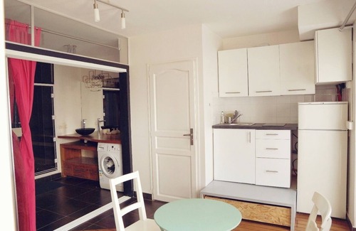Cachan Apartment | 35m² apartment on the ground floor 20-30 mn from Paris.