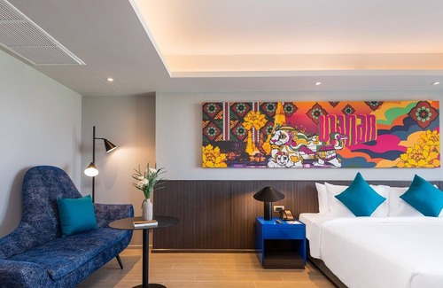 Wat Sam Phraya House | 35sqm Maitria Hotel Rama 9 Bangkok Grand Deluxe Room Garden View