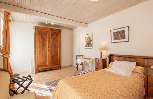 Saint-Benoit-sur-Loire Bed & Breakfast | 36 m² Bed and breakfast ∙ 2 bedrooms ∙ 4 guests