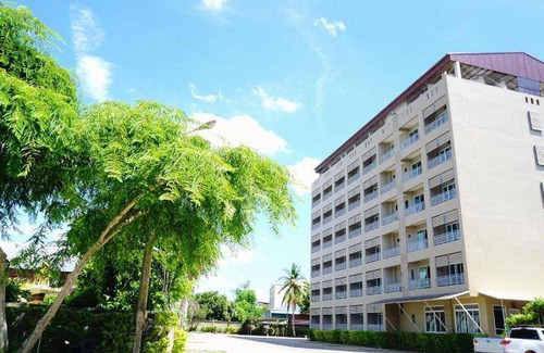 Nakhon Sawan Resort | 36 m² Resort ∙ 5 guests