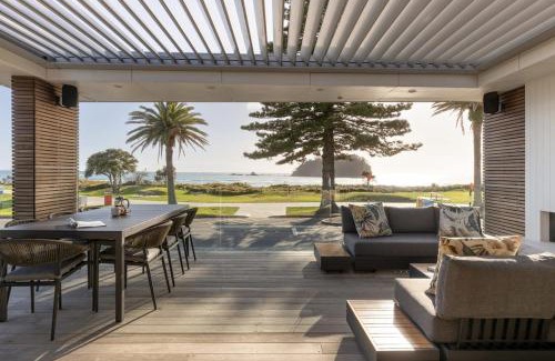 Mount Maunganui Villa | 36 Marine - Unparalleled beachfront luxury