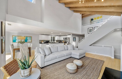 Hollywood Beach House | 3612O Hollywood Beach Inboard home Pet Friendly!