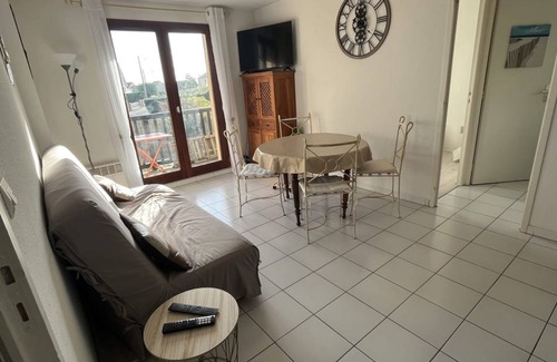 Ouistreham Apartment | 37 m² Apartment ∙ 2 bedrooms ∙ 4 guests