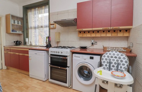 Slyne Cottage | 382 ON THE BAY, pet friendly, country holiday cottage in Morecambe