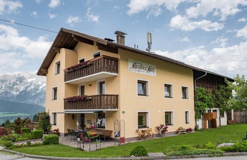 Weerberg Hotel | 39 m² Hotel ∙ 2 bedrooms ∙ 4 guests