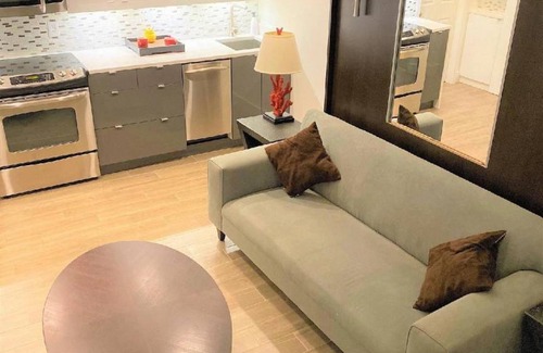 Country Club Estates Hotel | 39 m² Hotel ∙ 8 guests