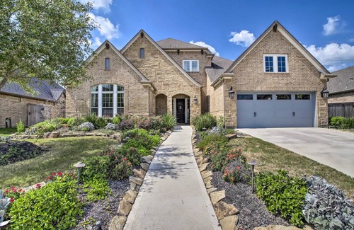 Barker House | 390 m² House ∙ 4 bedrooms ∙ 8 guests