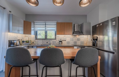 Xiro Chorio Villa | 3A's Family luxury villa near Rethymno & all amenities