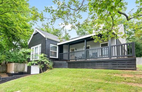 Springfield House | 3BD 102 Madison Ter