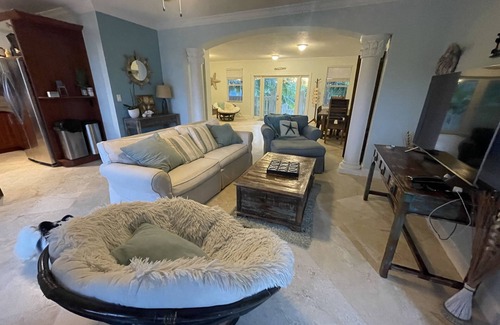 Twin Lakes House | 3Bd 3 baths 75 dock. Bay & Ocean access, Walking distance to John Penney camp
