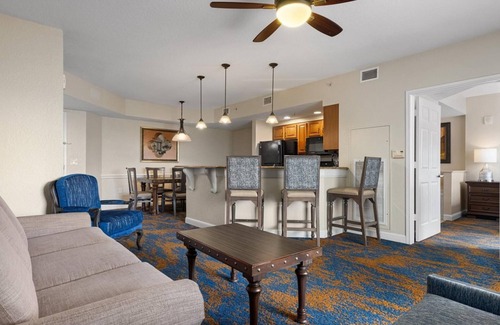 Bay Lake Resort | 3BD/Orlando Near Disney - 5 Pools, Game Room, Café and Restaurant On-Site!