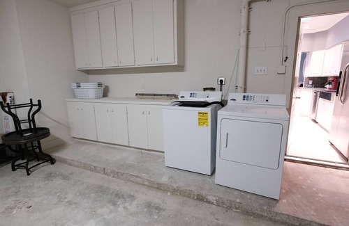 Braeswood Place House | 3Bdrm 2Bath 2Beds - NRG, Galleria