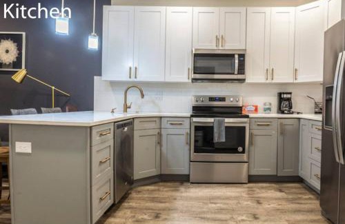 North Philadelphia East Apartment | 3bed3bathwifiwdpatiotemplequeenbeds