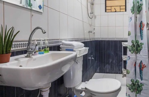Bacolod House | 3bedrooms 2bathrooms Home with high speed internet wifi Buena Park