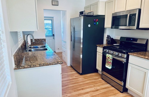Covina House | 3BR Home W/D, Parking, BBQ, Backyard & Premium Comfort