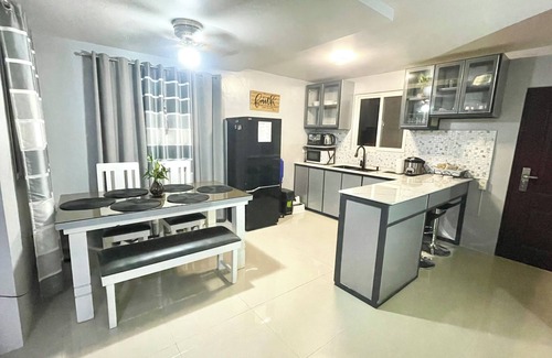 Angeles City House | 3BR New Remodeled Subdivision - Summer Special 10-15% off