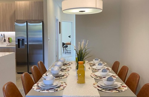 Silver Creek House | 3BR Pool Home + Bonus Lounge w/Daybed WiFi Sleeps 10