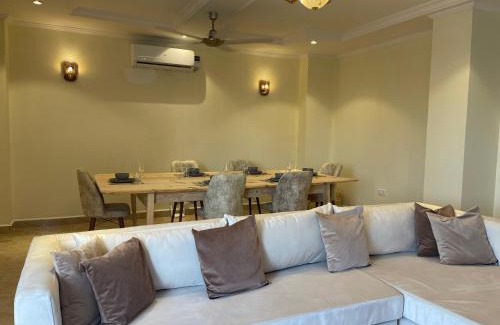 Kivukoni Apartment | 3BR Sea View Condo