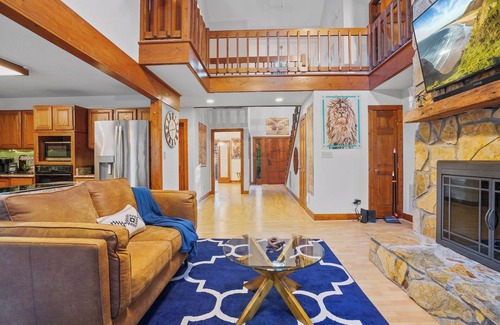 Fuquay-Varina House | 3BR Woodland Retreat - Sleeps 10 w/Sauna & Pool
