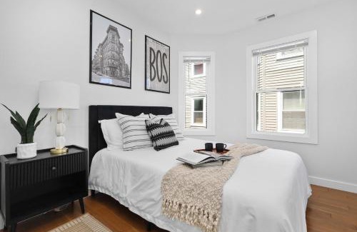 East Somerville House | 3BR2Bth TD Garden BOS MIT Harvard 2 Parking Spaces