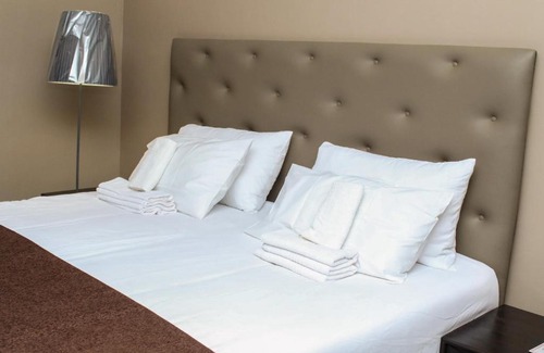 Kweneng District House | 3Carnations BednBreakfast